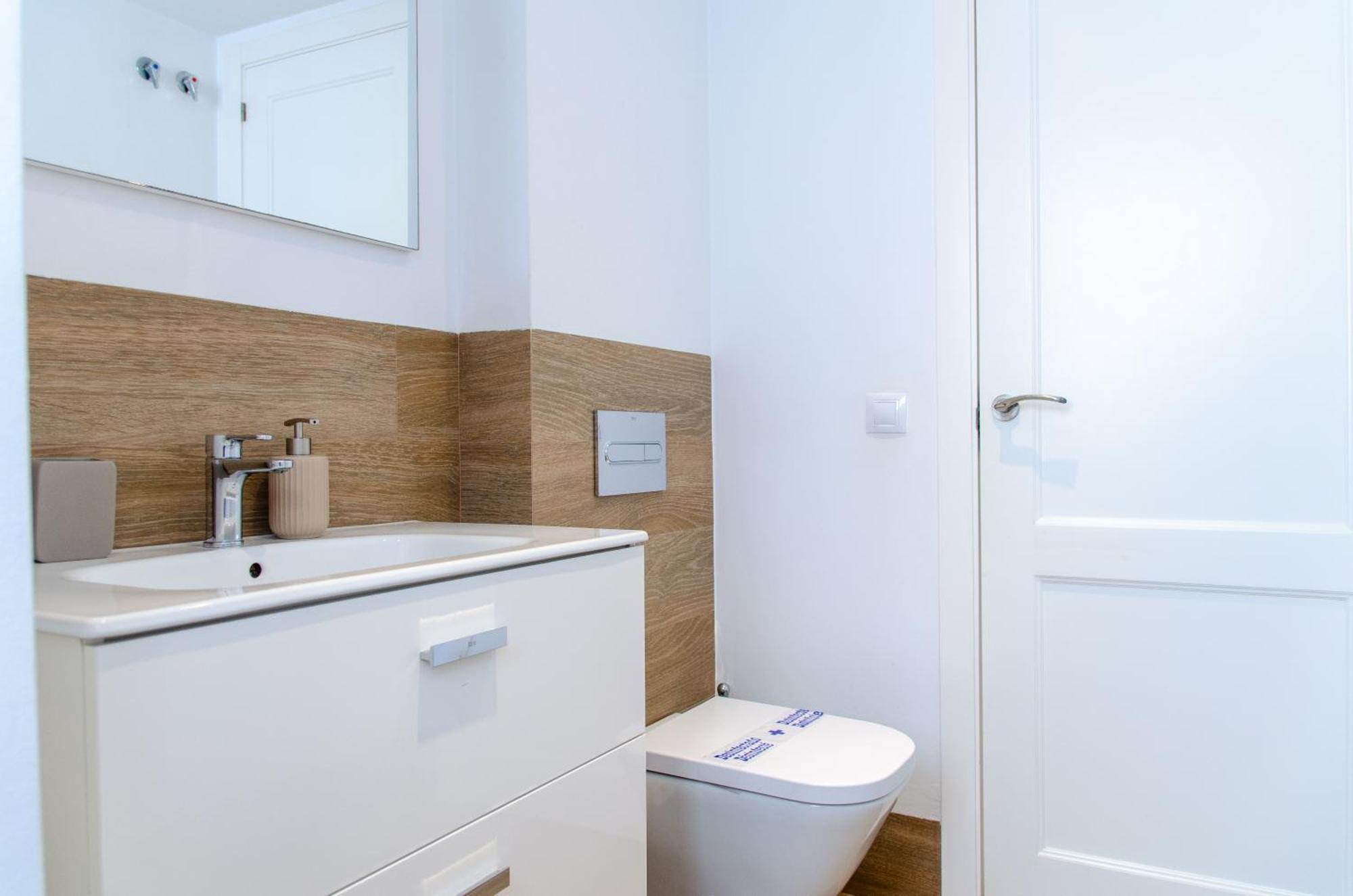 Apartamento Moderno En Triana 2 Dormitorios Y Aire Acondicionado Sevilla Exterior foto